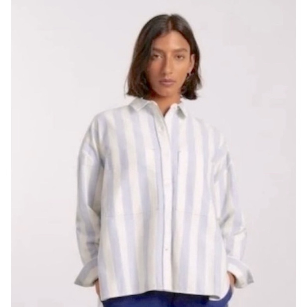 NWT - Everlane Boxy Oxford in blue & white stripe